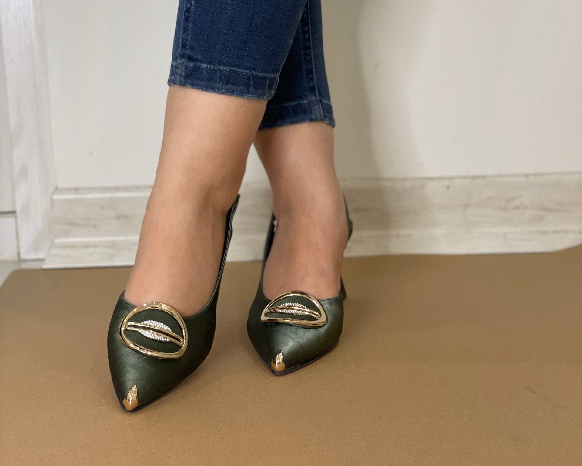 علی ویترین علی ویترین