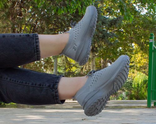 اسکیچرز شیشه ای