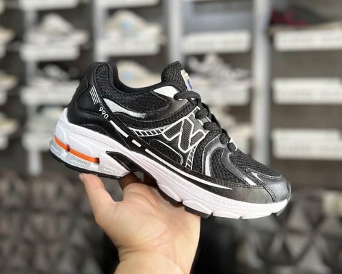  مدل KD990 