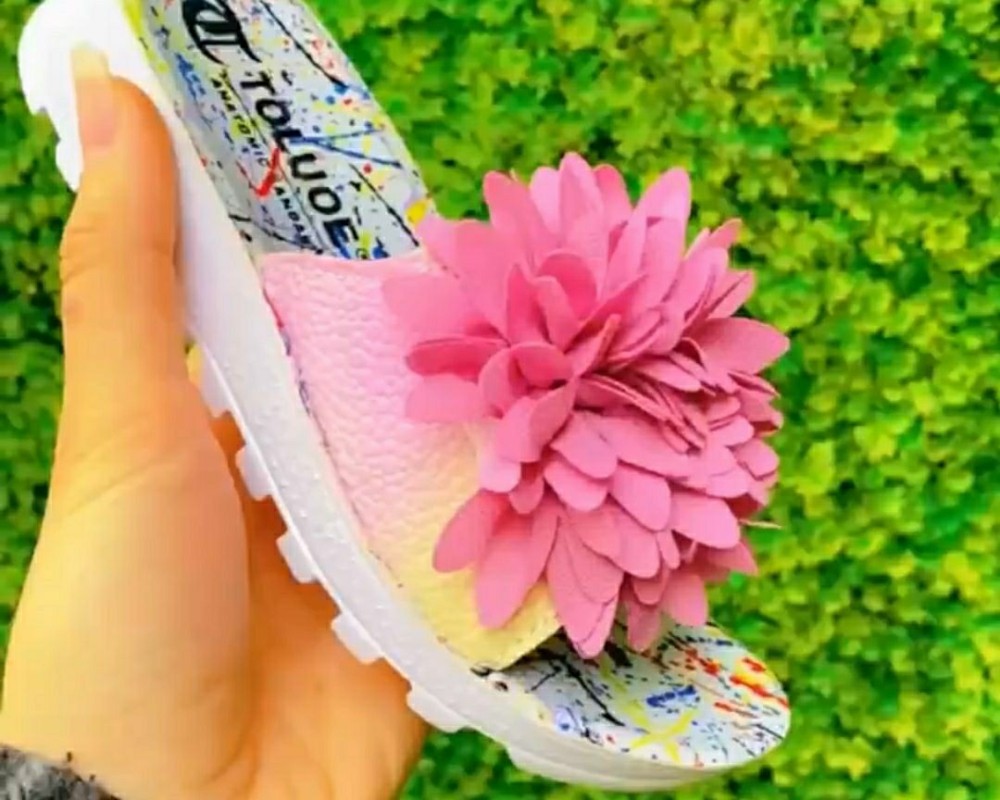  گلناز دخترو بچه 