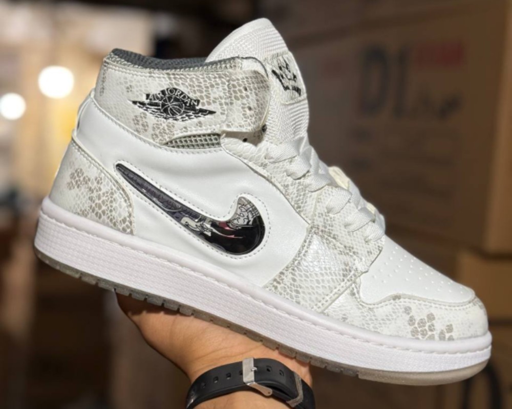  نایک دراگون ساق دار 