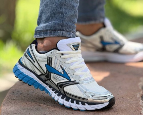  بروکس GTS14 