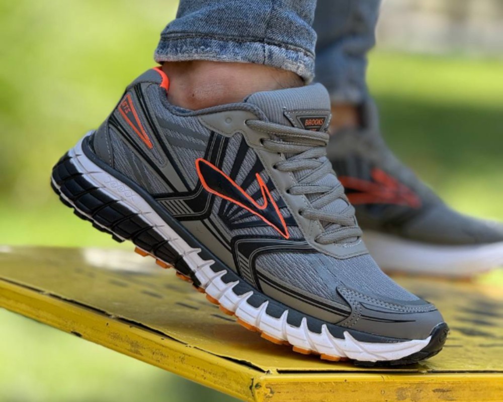  بروکس GTS14 