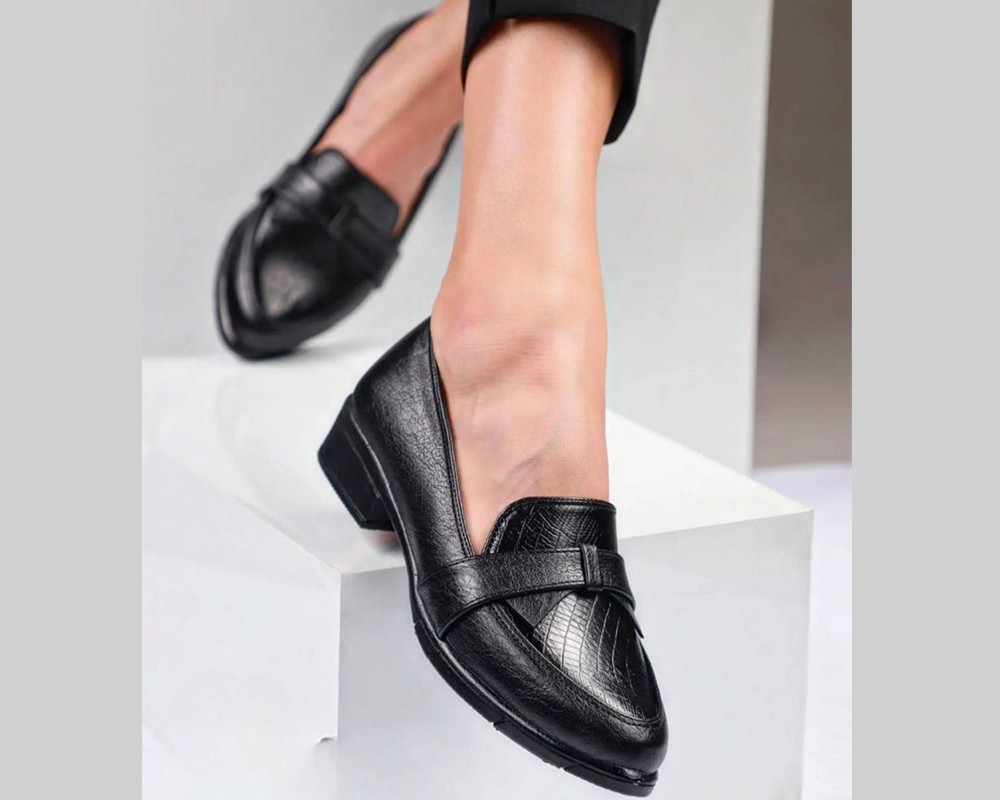  اسکول پاپیونی زنانه و بزرگپا 