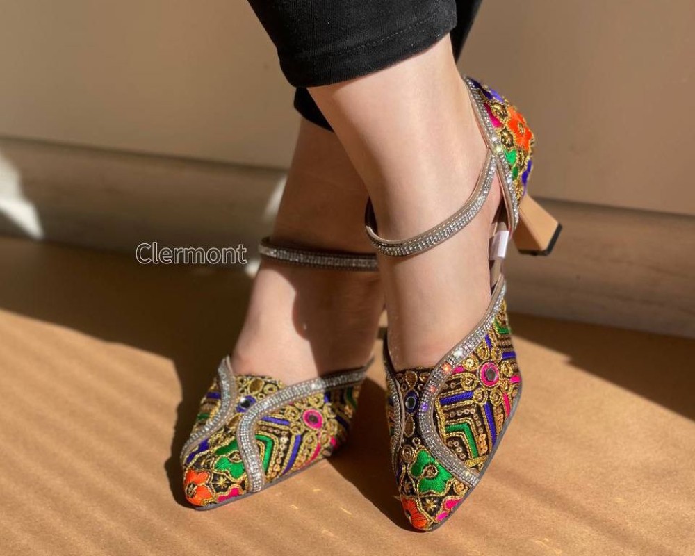  مجلسی نگینی 