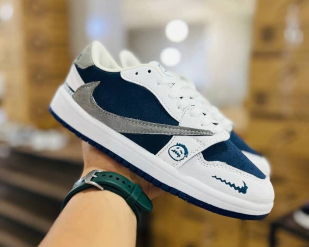 نایک ترویس رویه سامبا و توکیو   نایک ترویس رویه سامبا و توکیو