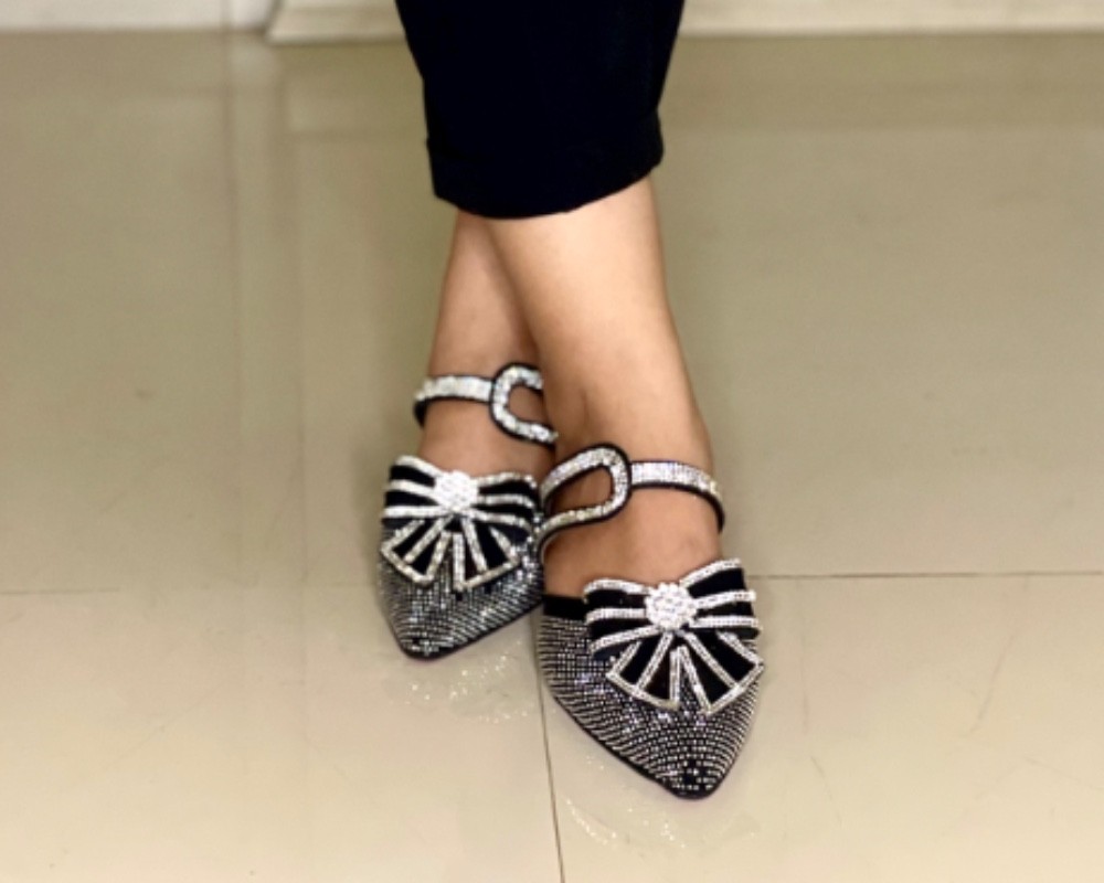  مجلسی نگینی 