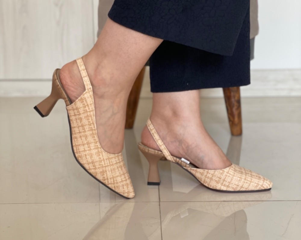 بیرونی شیک   بیرونی شیک