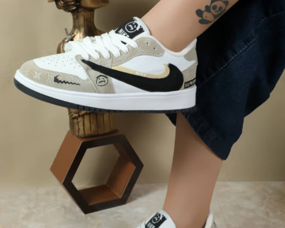  نایک ترویس رویه توکیو 