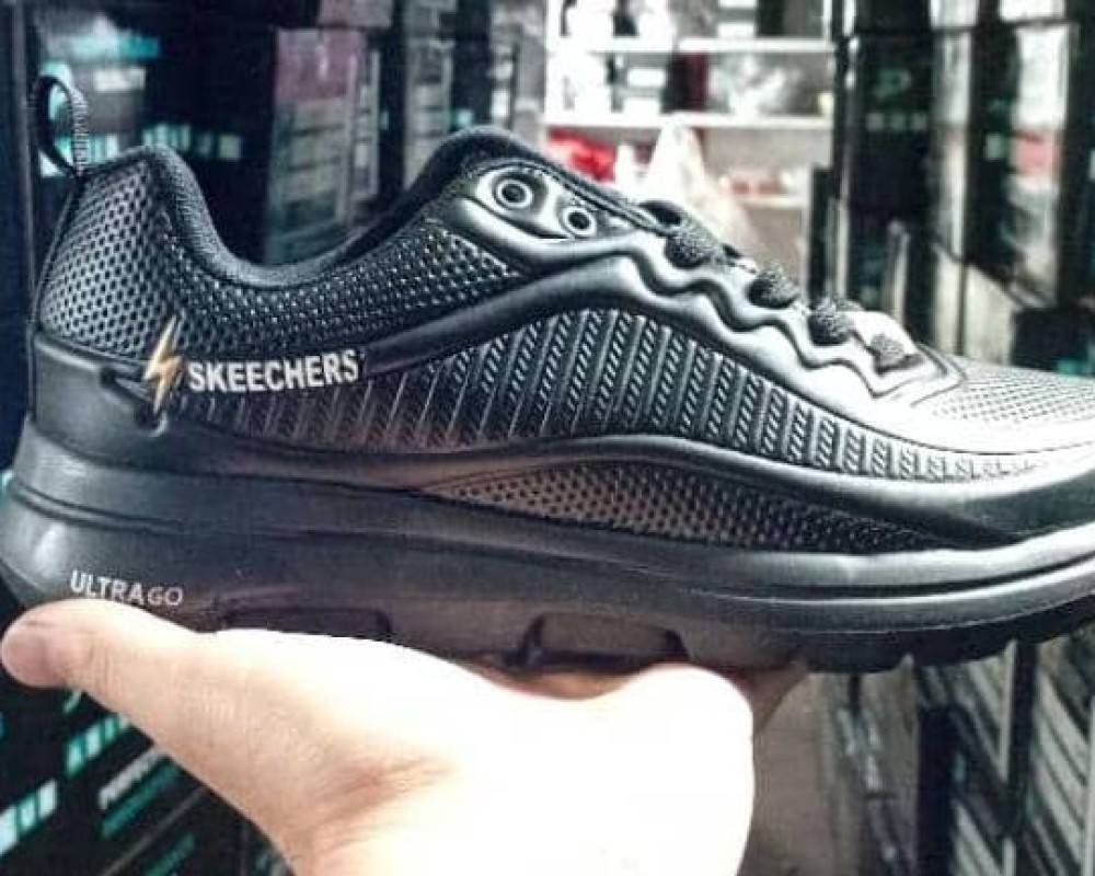  اسکیچرز  اولترای فوم 