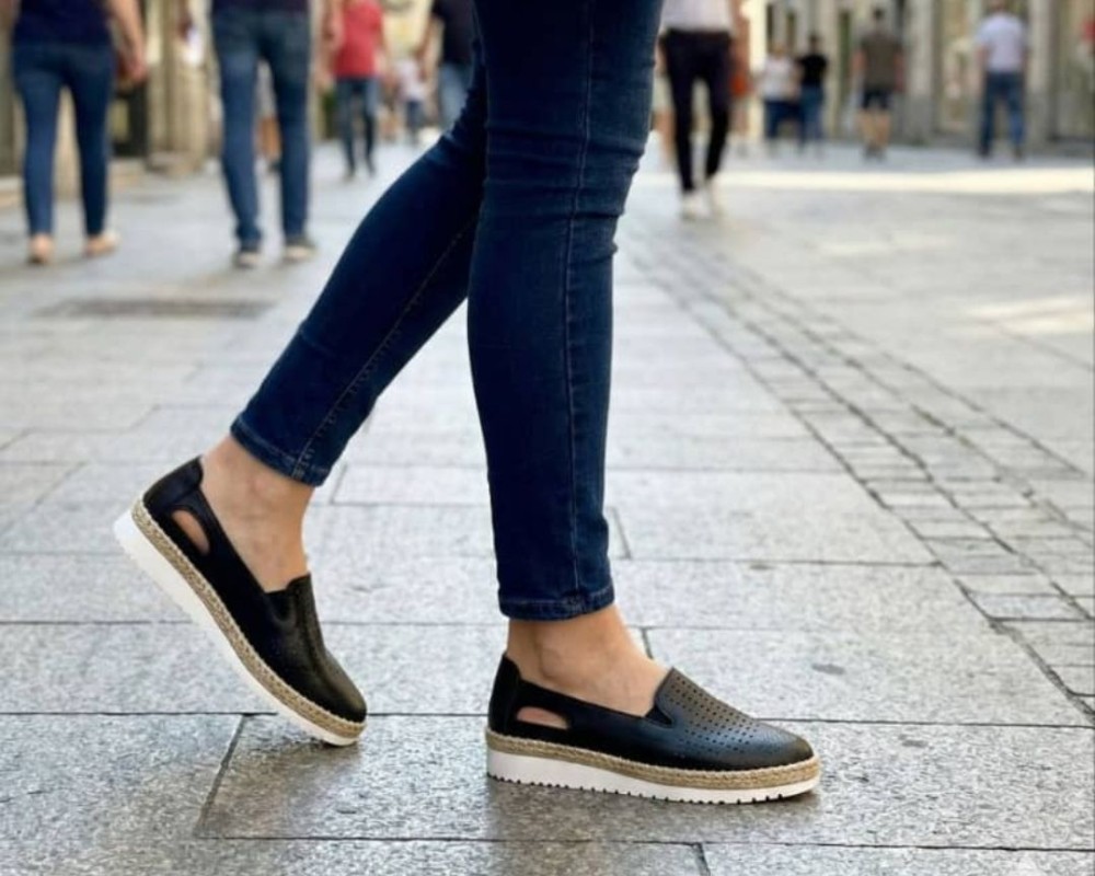  کفش زنانه چرم طبیعی تابستانی و چهارفصل 