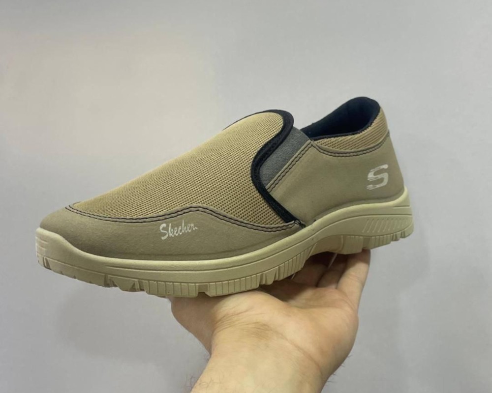  اسکیچرز پلاس 