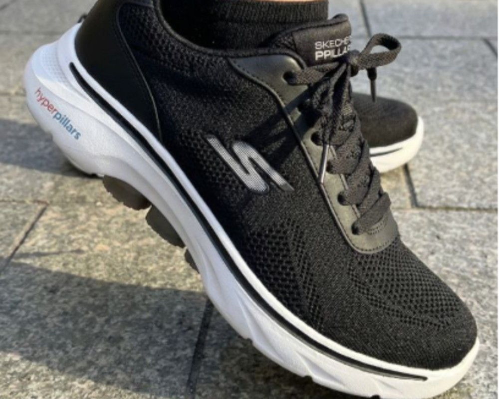  اسکیچرز هایپر پیلارس 