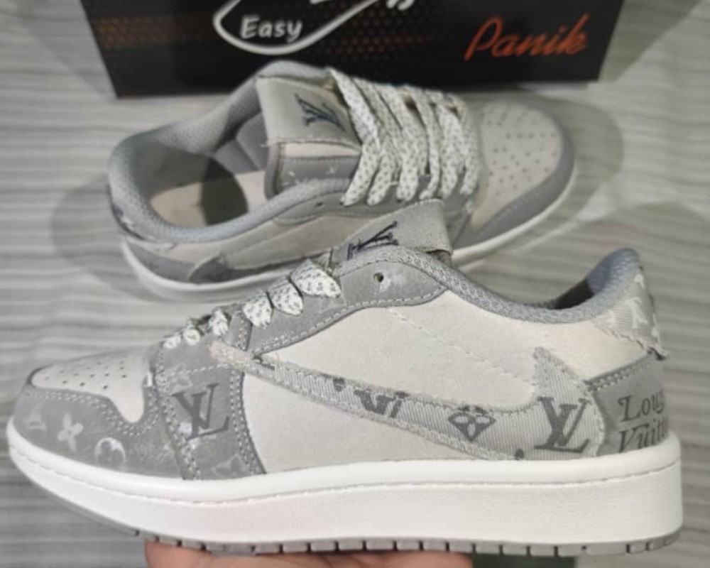  نایک تراویس LV 