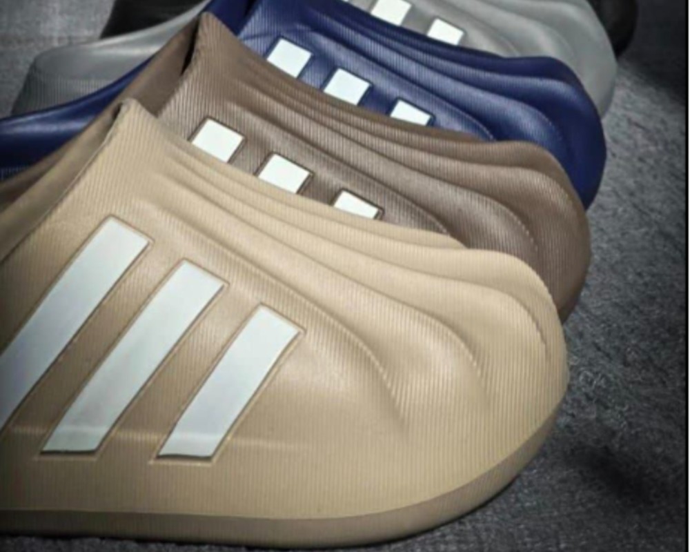  اوزاکا آدیداس 