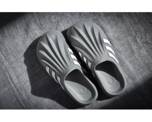  اوزاکا آدیداس 