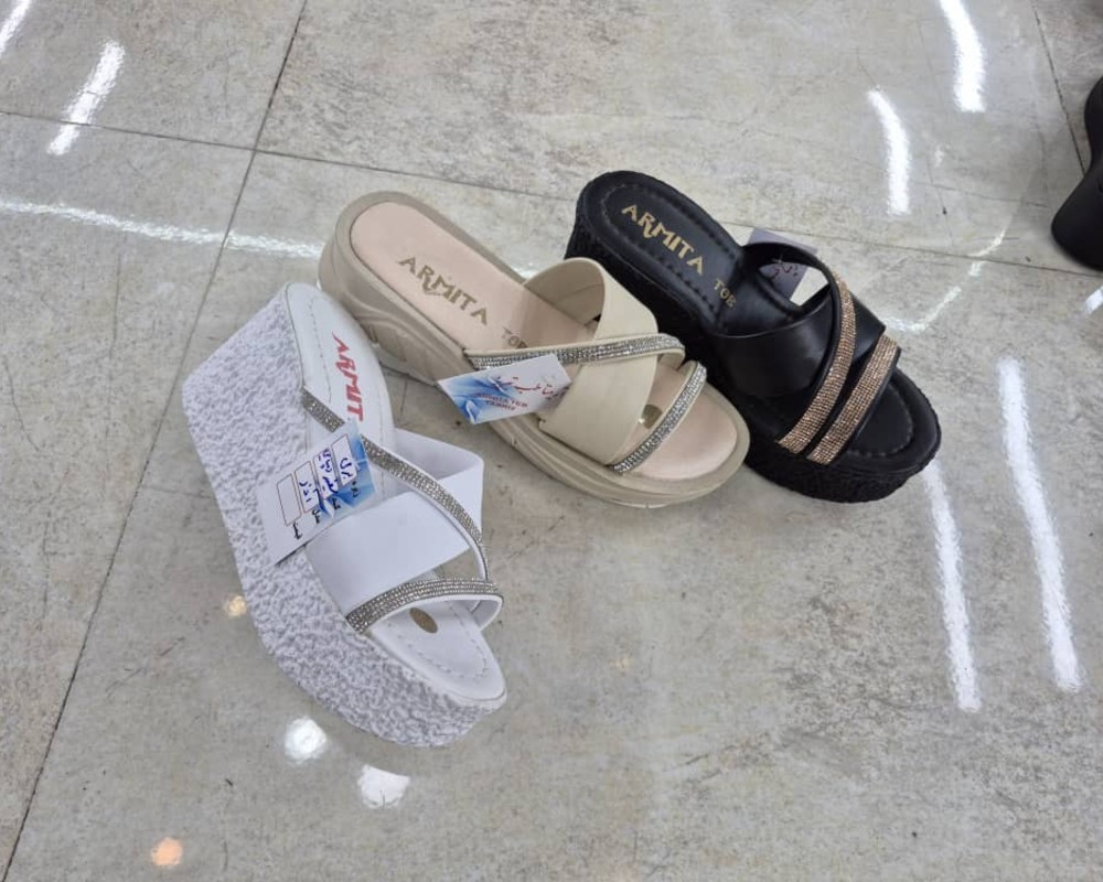  آذر زیره قایقی 