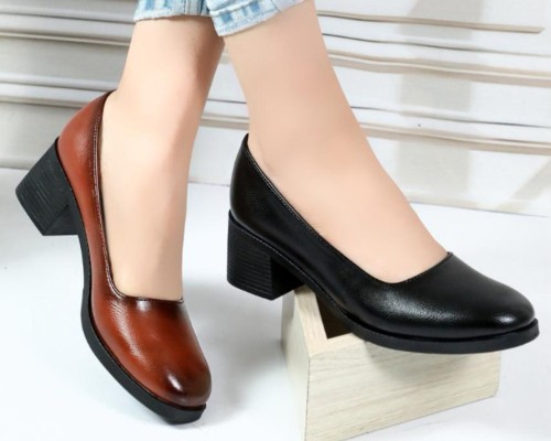  لودشکا زنانه و بزرگ پا 