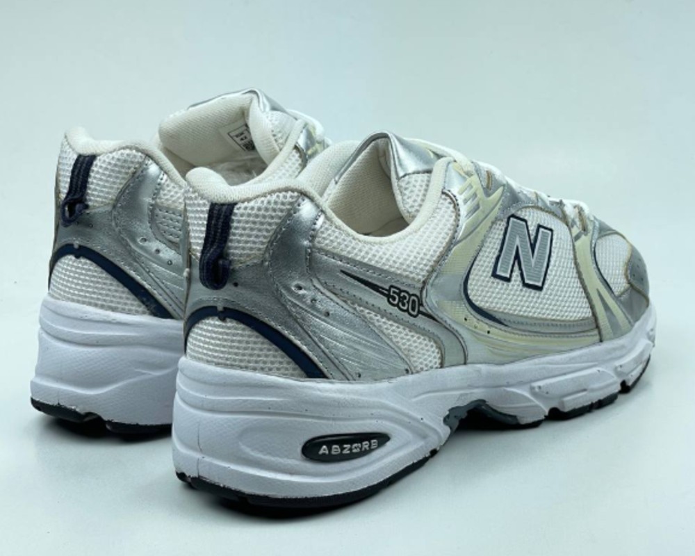  نیو بالانس ۵۳۰  new balance530 