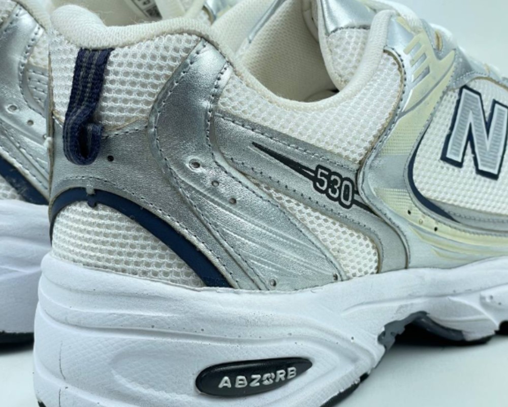  نیو بالانس ۵۳۰  new balance530 
