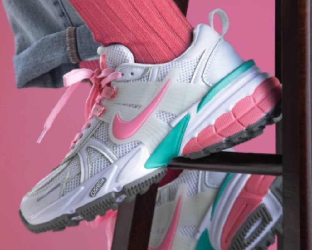  نایک وی تو کی 