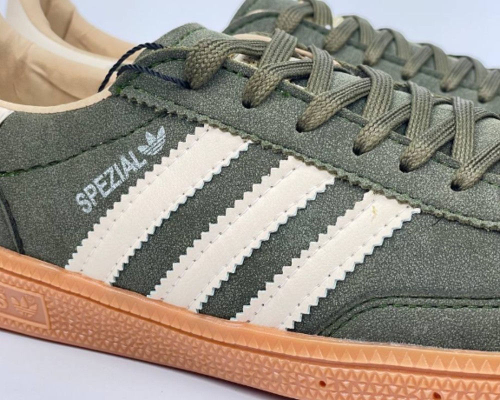  آدیداس اسپزیال  spezial adidas 