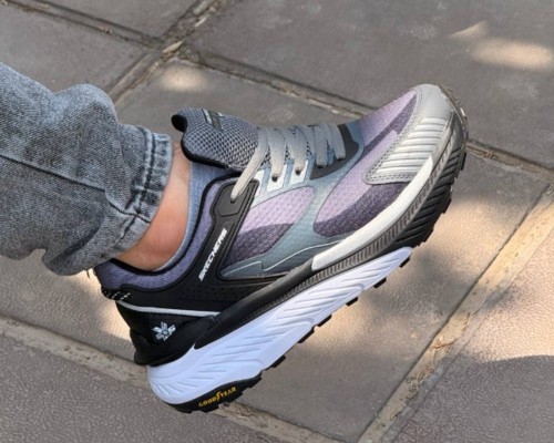 Skechers Monster