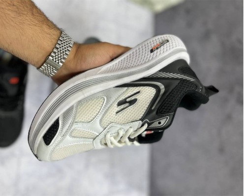 اسکیچرز go run