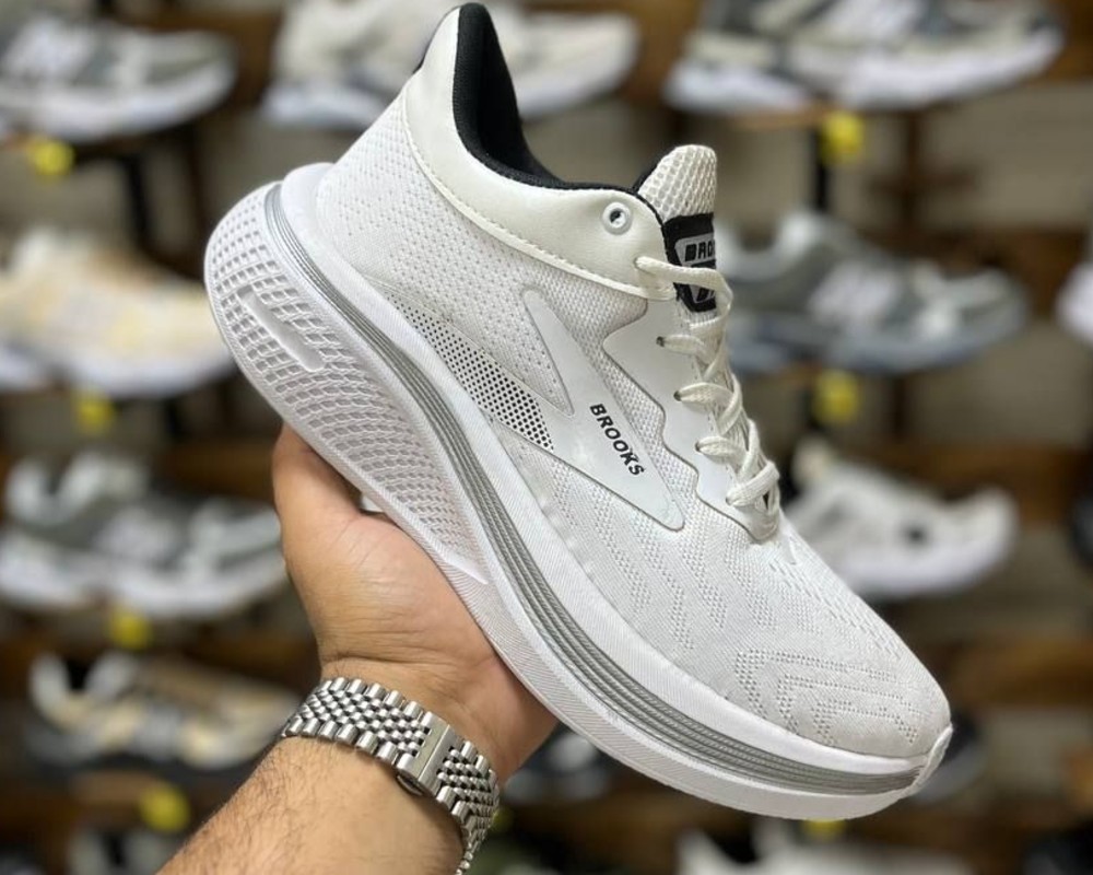  بروکس رویه اسپیسر زیره اسکیچرز 
