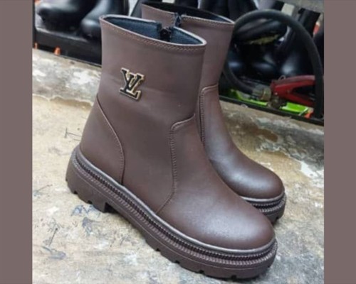 بوت LV