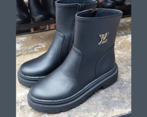 بوت LV