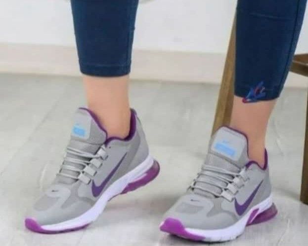  Nike280 