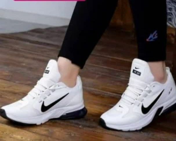  Nike280 