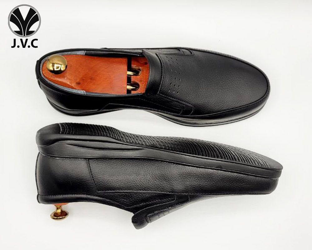 کارلو بی بند   کارلو بی بند