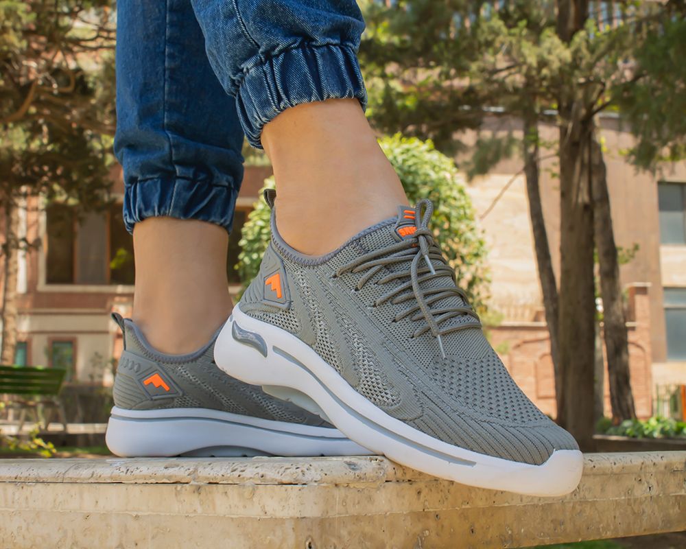  اسکیچرز آرچ فیت 