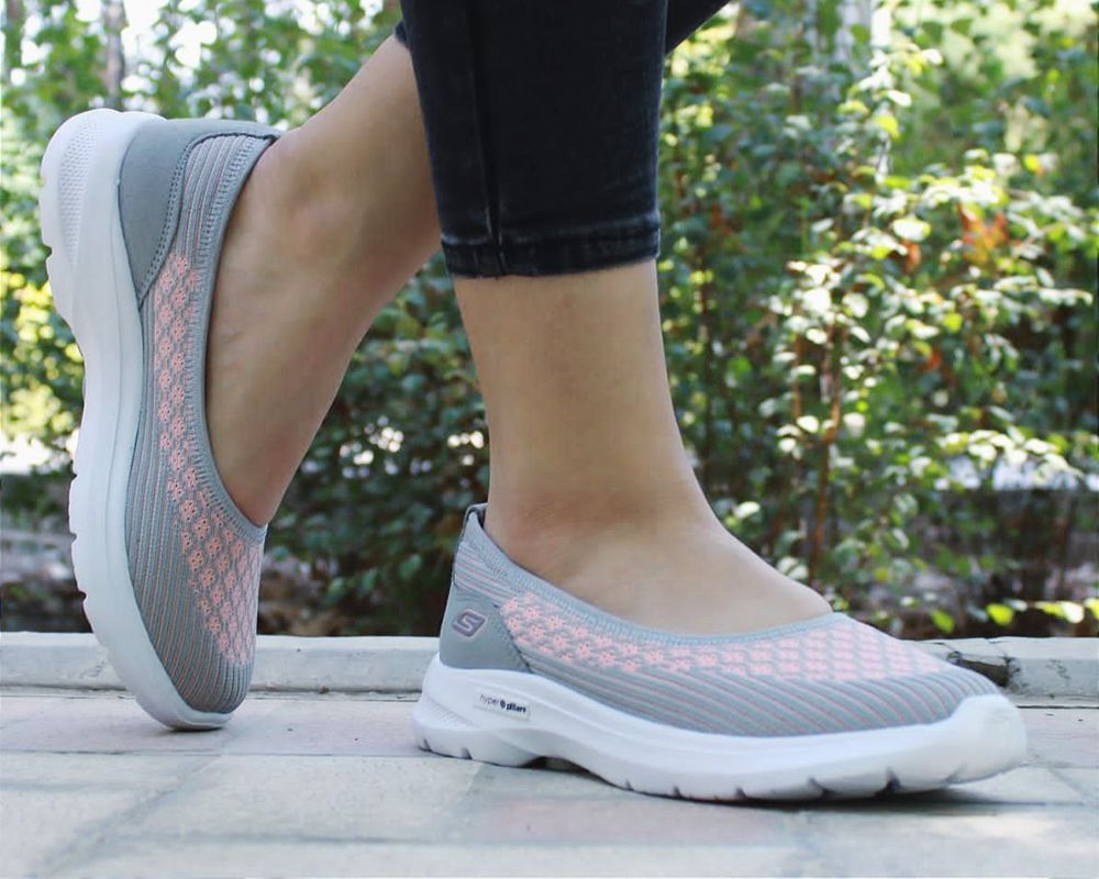  اسکیچرز عروسکی 